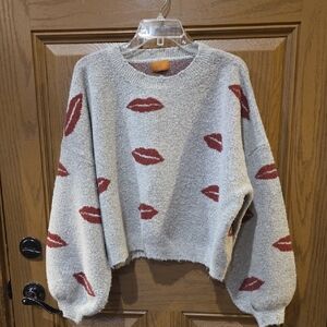 POL Lips Distressed Sweater Size M